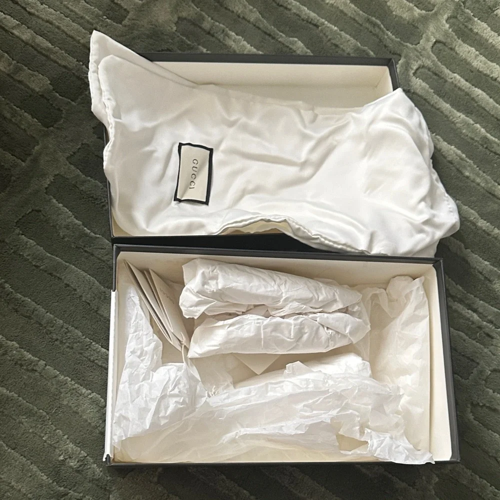 Gucci Classic White and Black Shoe Box w Dust Bags